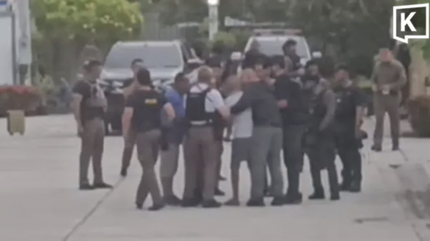 泰国警员枪杀妻子后逃离 同警方对峙18小时后自首