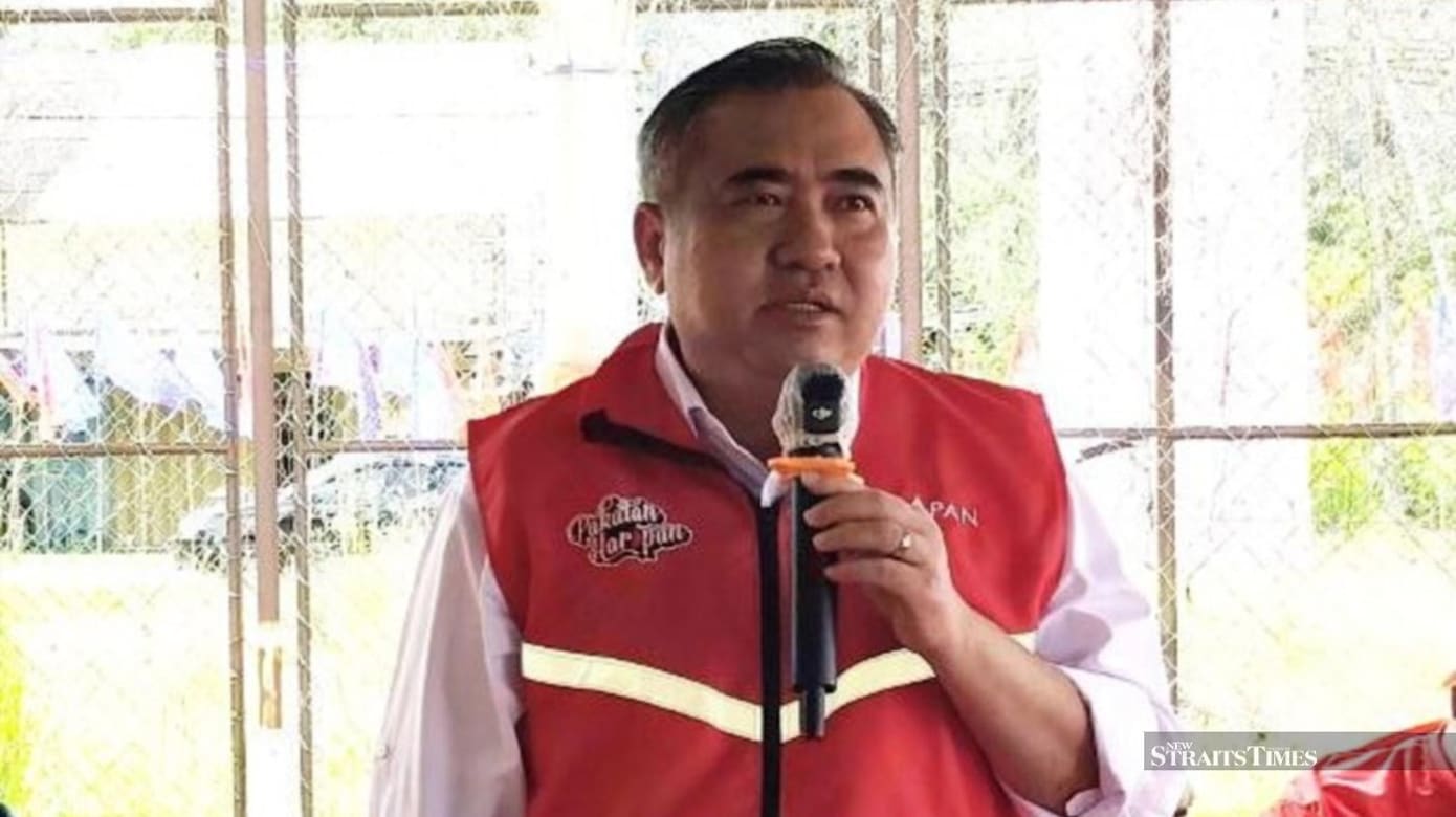 陆兆福已向安华呈辞 纳吉居家服刑时生效