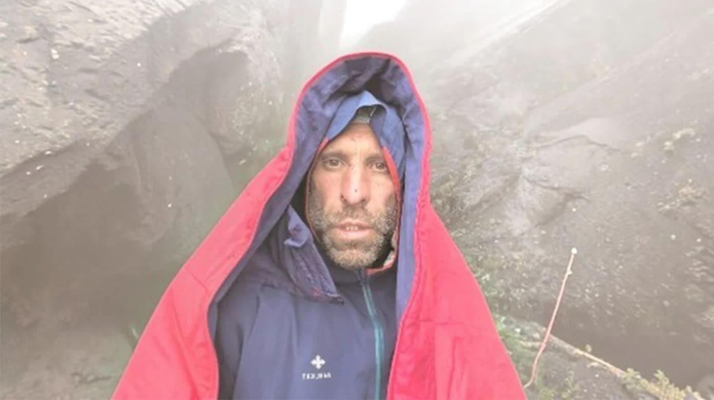 克罗地亚男马国神山失足 搜救队花五天将他救下山