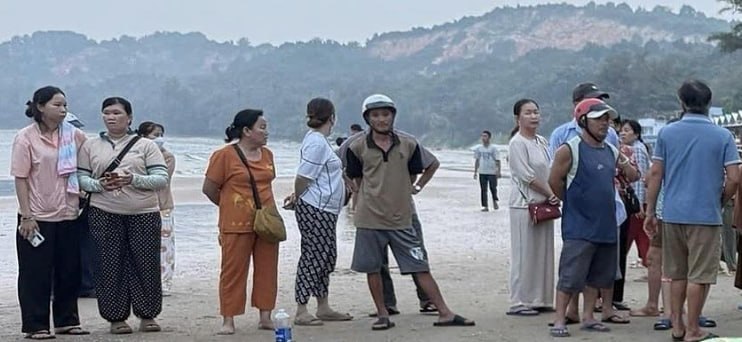 越南两名卖海鲜妇女在鸿罗姆海滩溺水身亡