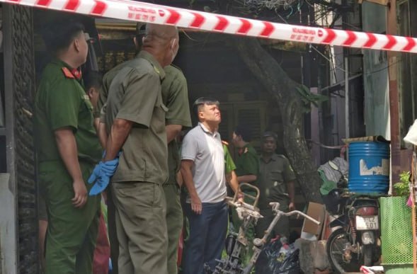 胡志明市堤岸坊4层房屋火灾,2人死亡5人烧伤