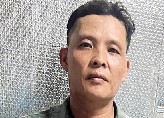 越南安江省男子向前妻泼汽油纵火 警方已拘留嫌犯