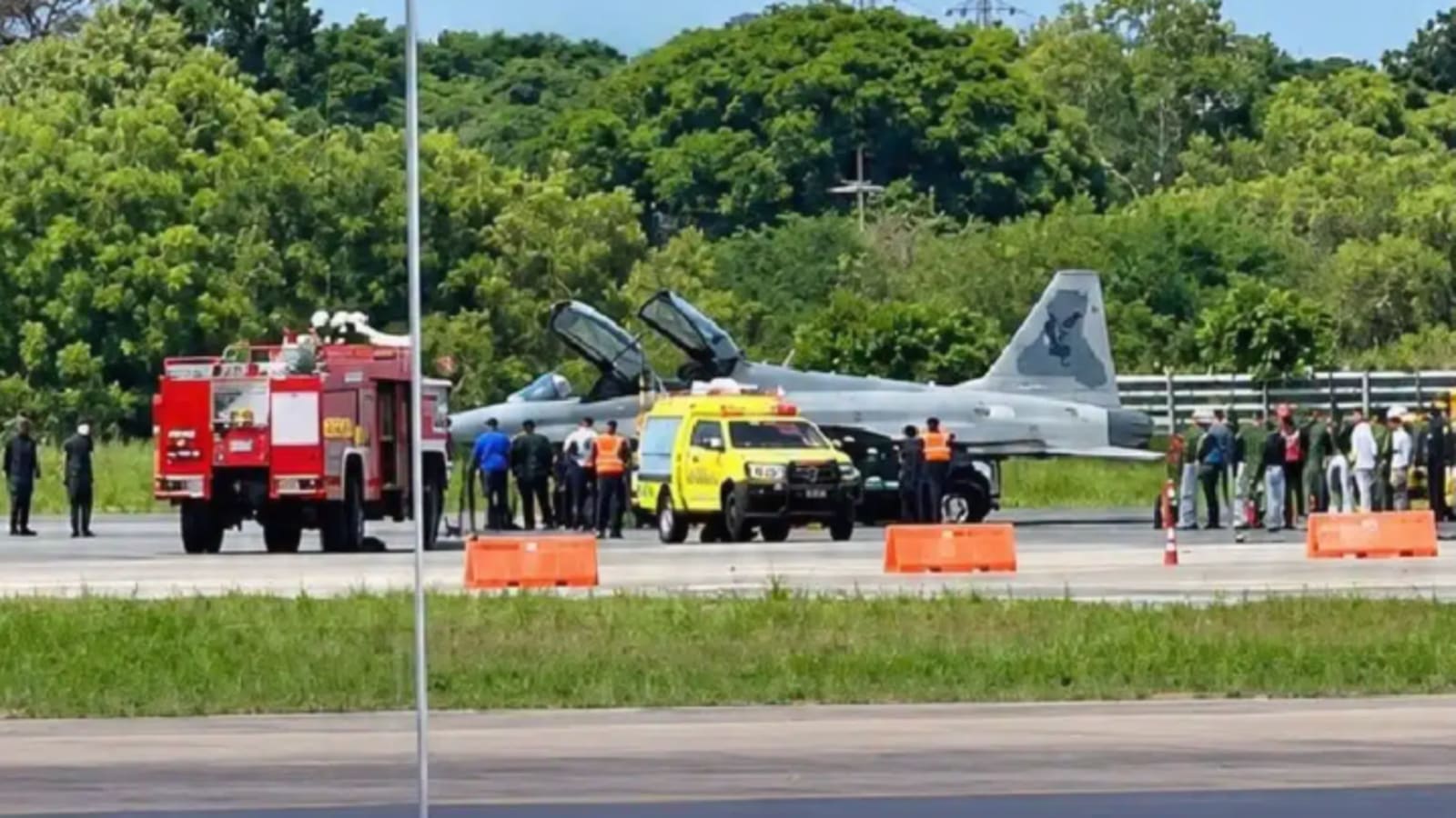 泰国战机降落爆胎跑道关闭 两客机被迫折返曼谷