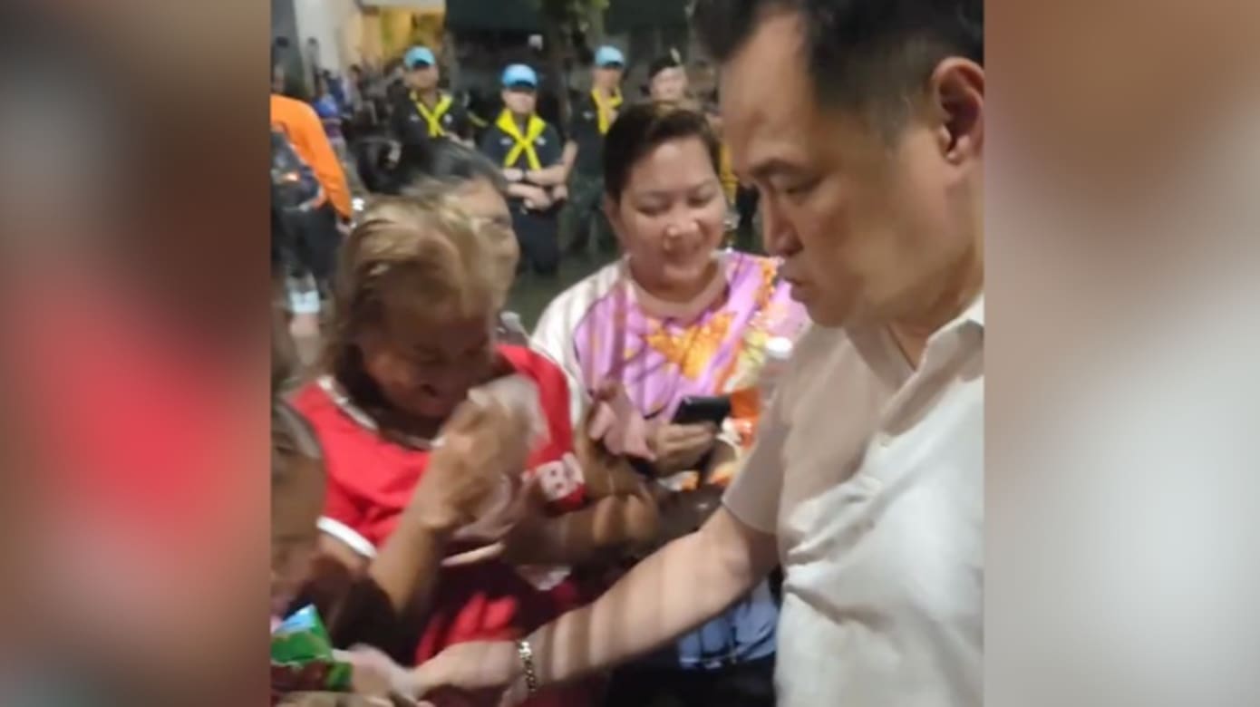 阿努廷向灾民派现金引热议 称“钱是干净的”