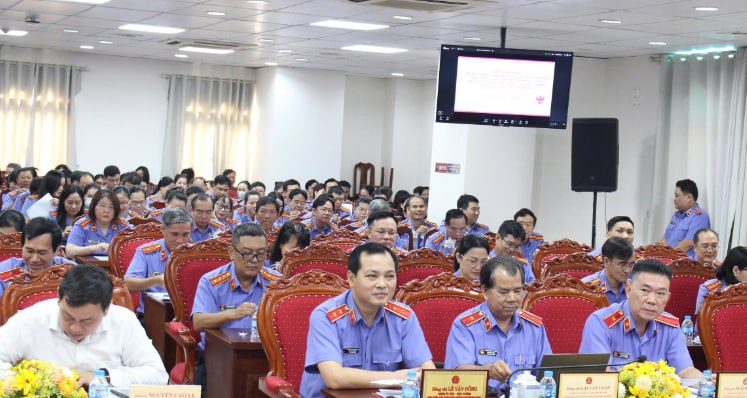 胡志明市人民检察院举办党建培训班 聚焦数字化转型