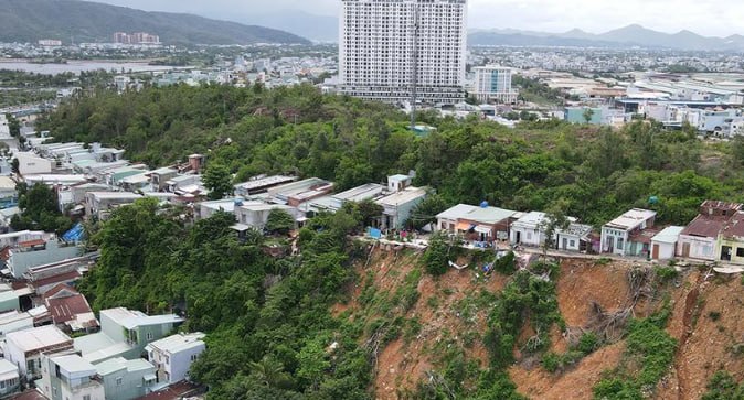 越南嘉莱省要求转移努一山滑坡风险区居民，涉52户近200人