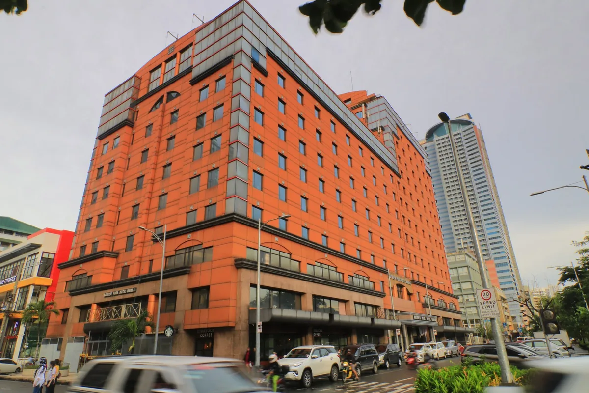 Bayview Park Hotel